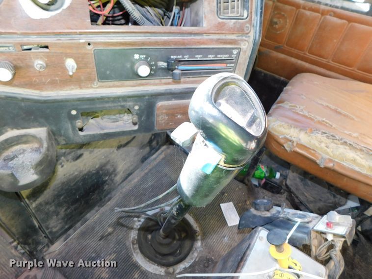 image for item DJ5879 1991 Freightliner FLD120  dump truck