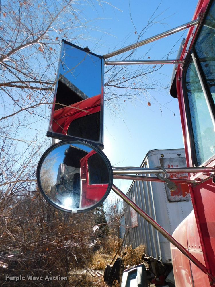 image for item DJ5879 1991 Freightliner FLD120  dump truck