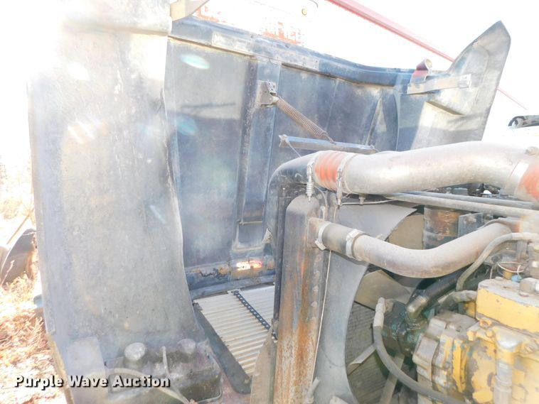 image for item DJ5879 1991 Freightliner FLD120  dump truck