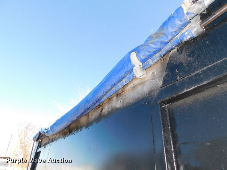 image for item DJ5879 1991 Freightliner FLD120  dump truck