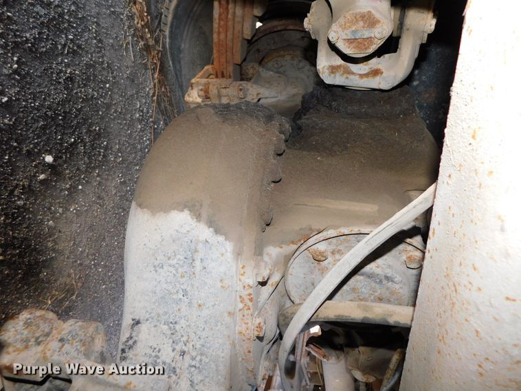 image for item DJ5879 1991 Freightliner FLD120  dump truck