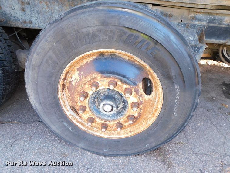 image for item DJ5879 1991 Freightliner FLD120  dump truck