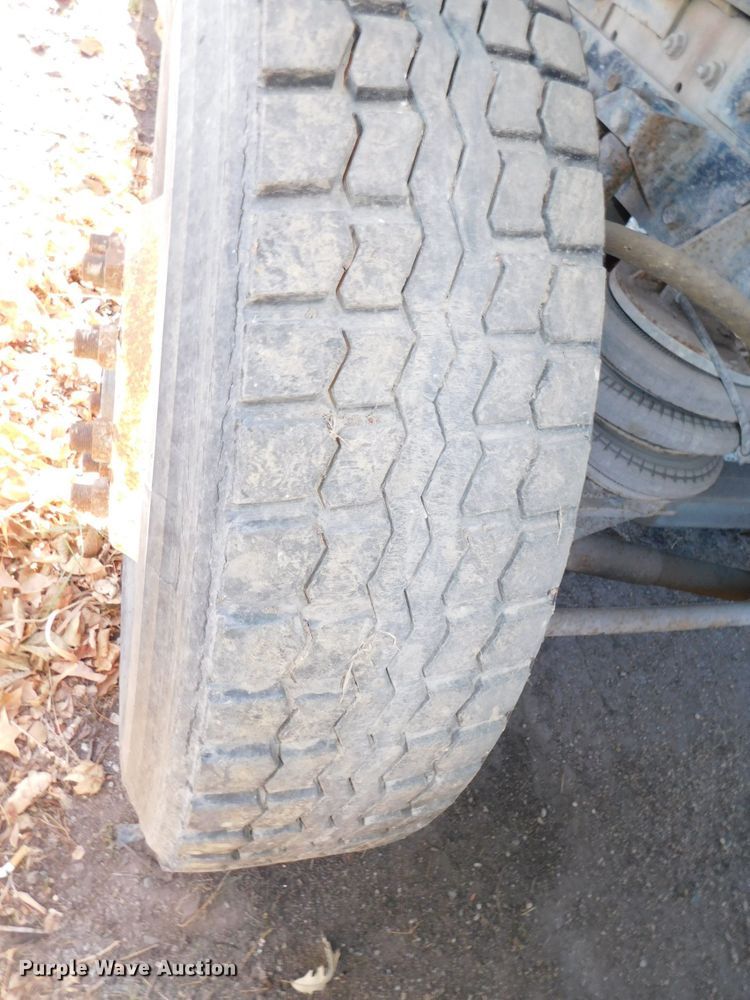 image for item DJ5879 1991 Freightliner FLD120  dump truck