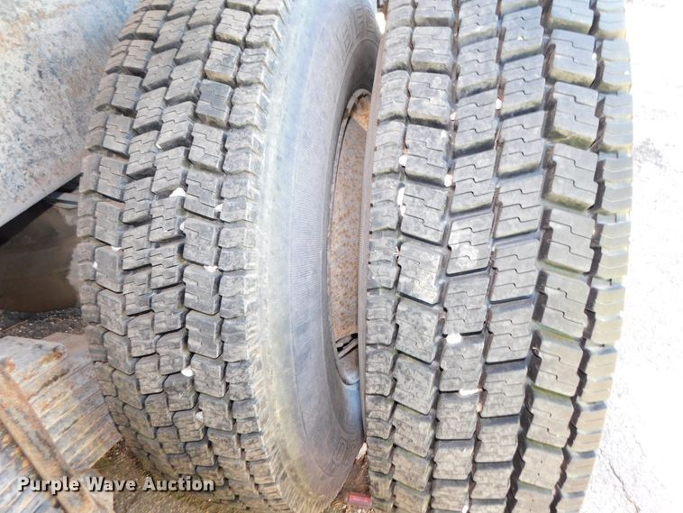 image for item DJ5879 1991 Freightliner FLD120  dump truck