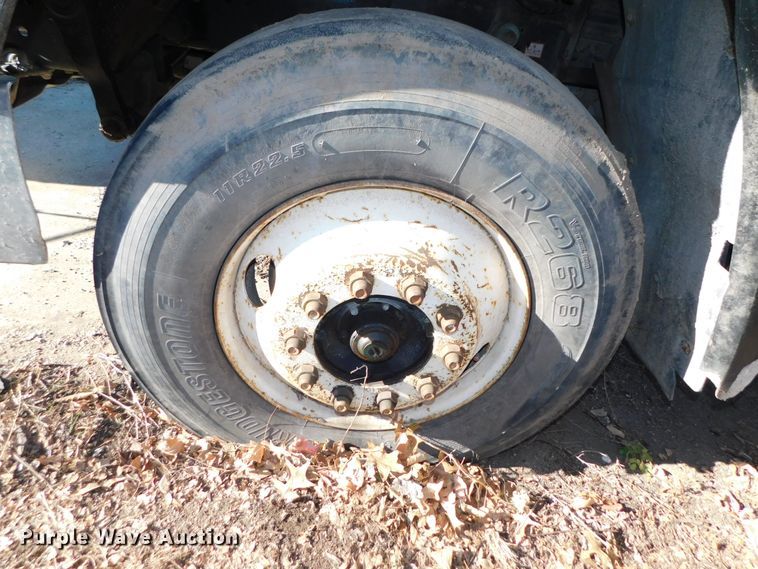 image for item DJ5879 1991 Freightliner FLD120  dump truck