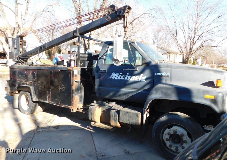 image for item DJ5880 1995 Chevrolet Kodiak C6H042  utility truck with crane