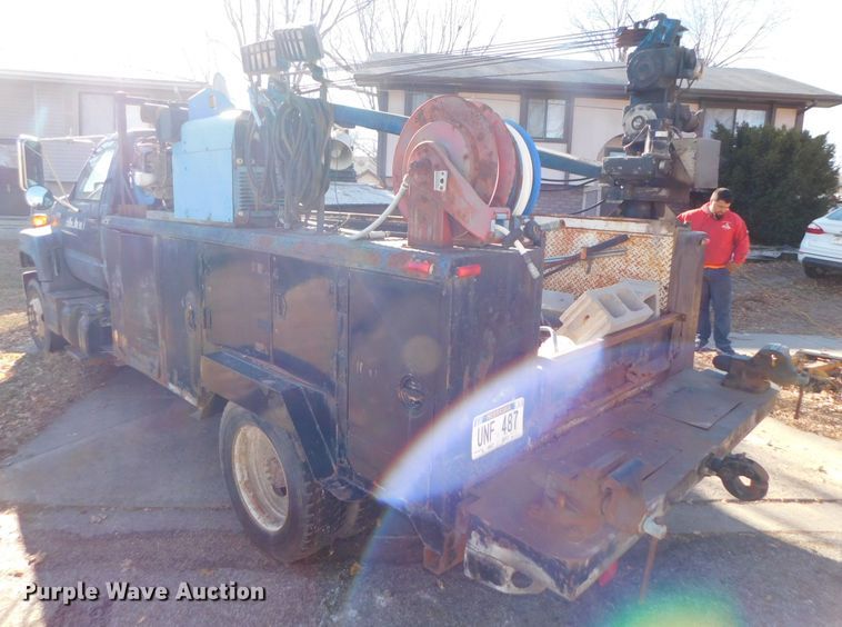 image for item DJ5880 1995 Chevrolet Kodiak C6H042  utility truck with crane