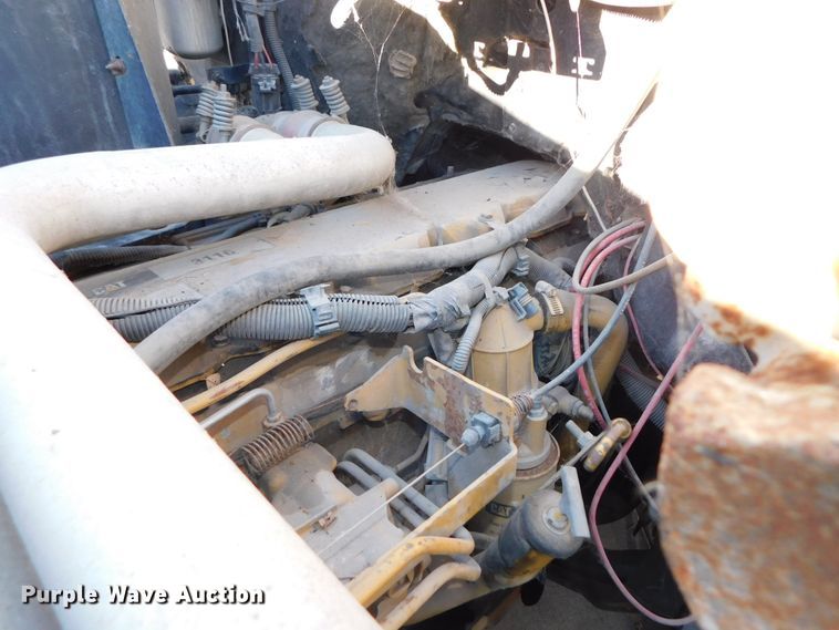 image for item DJ5880 1995 Chevrolet Kodiak C6H042  utility truck with crane