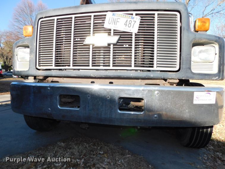 image for item DJ5880 1995 Chevrolet Kodiak C6H042  utility truck with crane