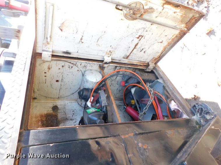 image for item DJ5880 1995 Chevrolet Kodiak C6H042  utility truck with crane