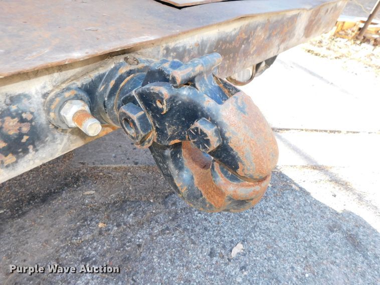 image for item DJ5880 1995 Chevrolet Kodiak C6H042  utility truck with crane