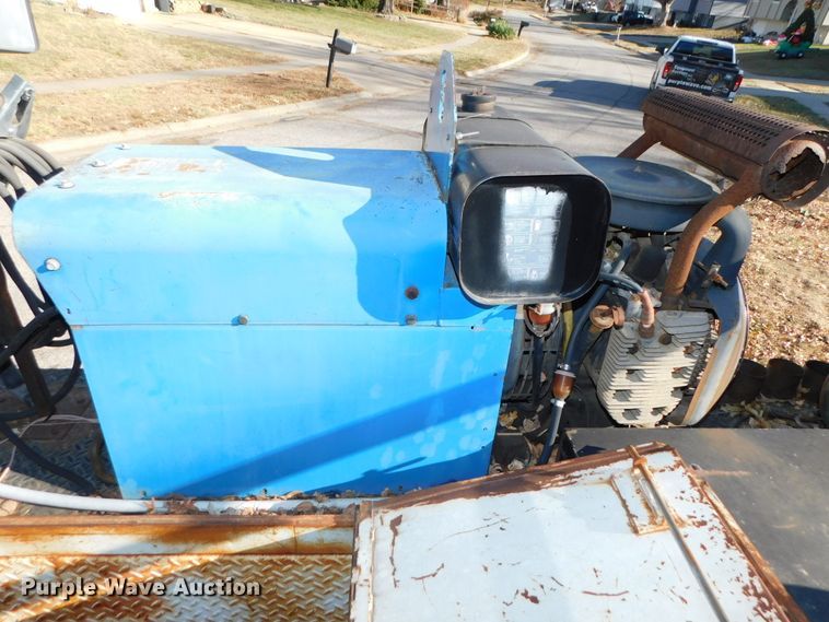 image for item DJ5880 1995 Chevrolet Kodiak C6H042  utility truck with crane