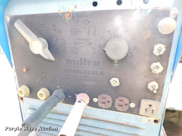 image for item DJ5880 1995 Chevrolet Kodiak C6H042  utility truck with crane