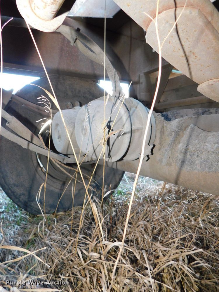 image for item DJ5881 1985 Load King 1827-0-3AXLE bottom dump trailer