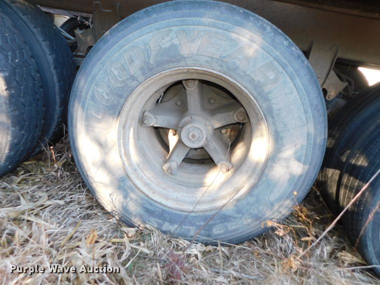 image for item DJ5881 1985 Load King 1827-0-3AXLE bottom dump trailer