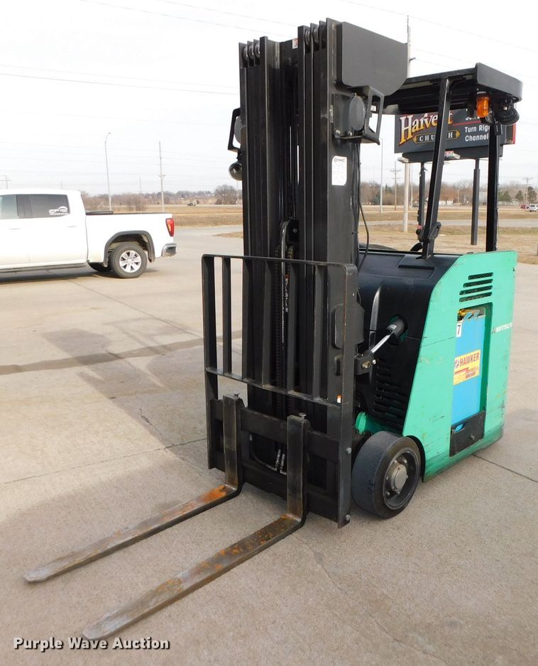 image for item DJ5882 2010 Mitsubishi FBC18NS  forklift