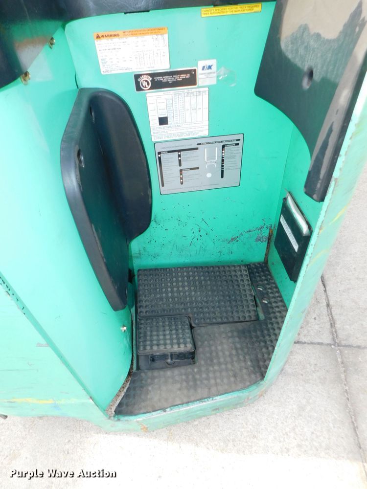 image for item DJ5882 2010 Mitsubishi FBC18NS  forklift