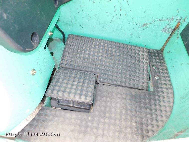 image for item DJ5882 2010 Mitsubishi FBC18NS  forklift