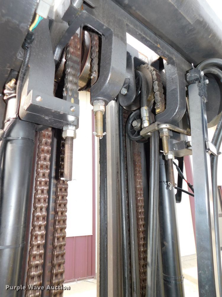 image for item DJ5882 2010 Mitsubishi FBC18NS  forklift