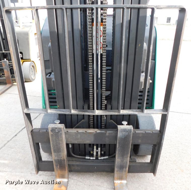 image for item DJ5882 2010 Mitsubishi FBC18NS  forklift