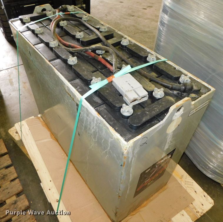 image for item DJ5882 2010 Mitsubishi FBC18NS  forklift