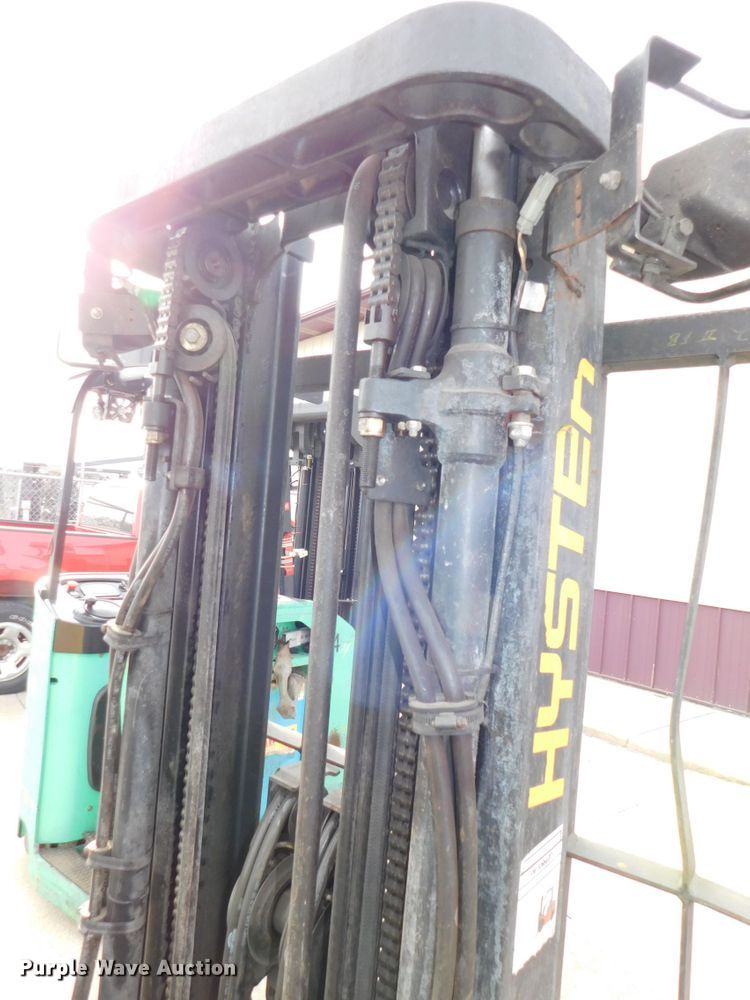 image for item DJ5883 2002 Hyster E40HSD  forklift