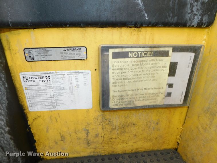 image for item DJ5883 2002 Hyster E40HSD  forklift