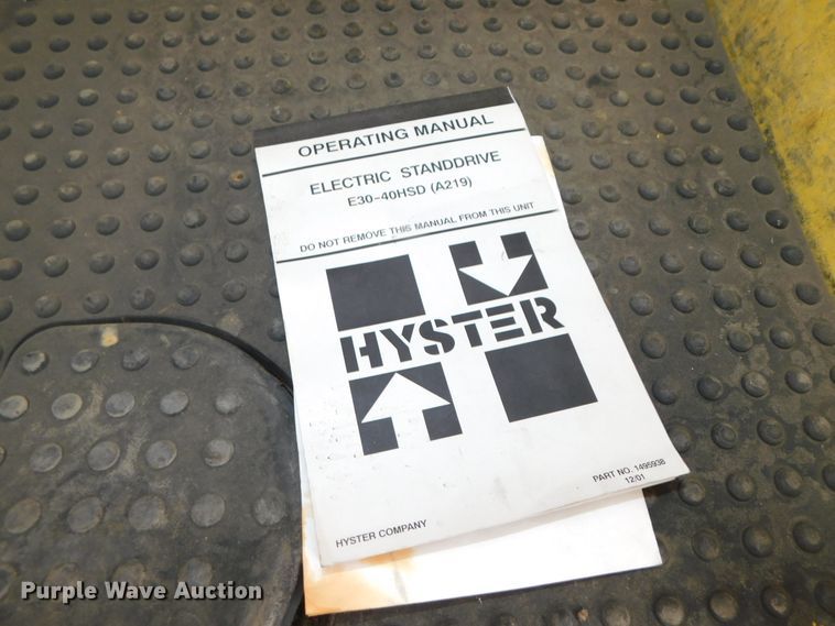 image for item DJ5883 2002 Hyster E40HSD  forklift