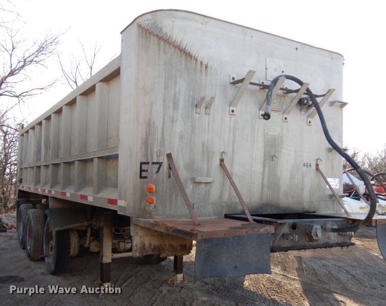 image for item DJ6054 1979 East end dump trailer