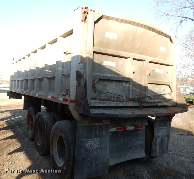 image for item DJ6054 1979 East end dump trailer