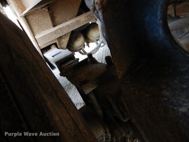 image for item DJ6054 1979 East end dump trailer