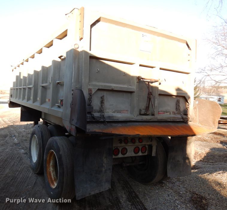 image for item DJ6055 1973 East end dump trailer