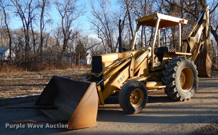 image for item DJ6071 Ford 555  backhoe