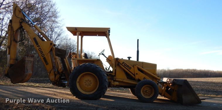 image for item DJ6071 Ford 555  backhoe