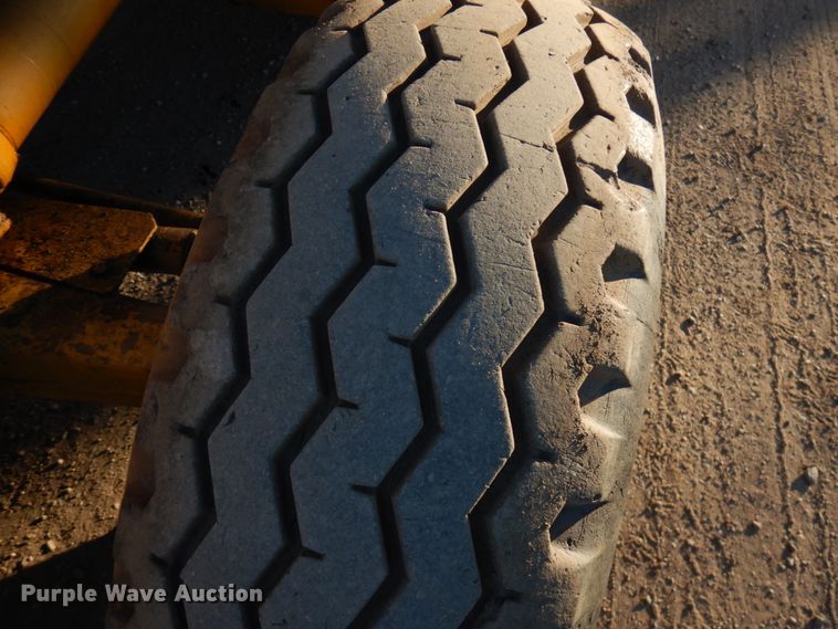 image for item DJ6071 Ford 555  backhoe