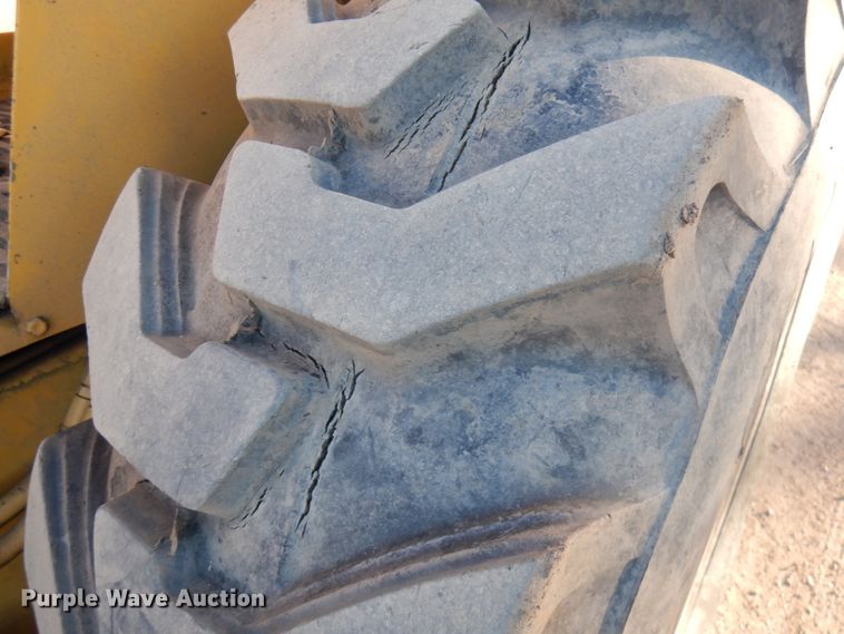 image for item DJ6071 Ford 555  backhoe