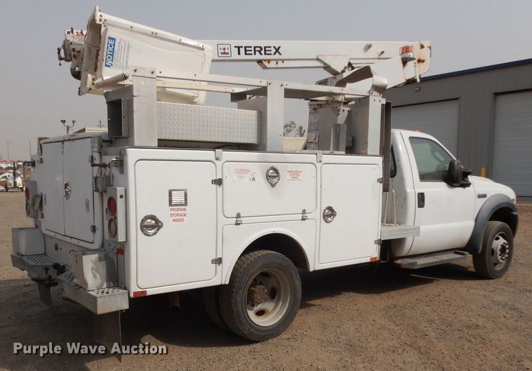 image for item DJ6504 2006 Ford F450 Super Duty  bucket truck