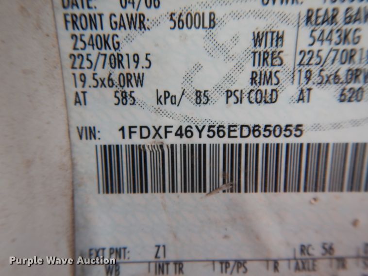 image for item DJ6504 2006 Ford F450 Super Duty  bucket truck