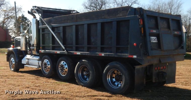 image for item DJ6734 1996 Western Star 4964F  dump truck