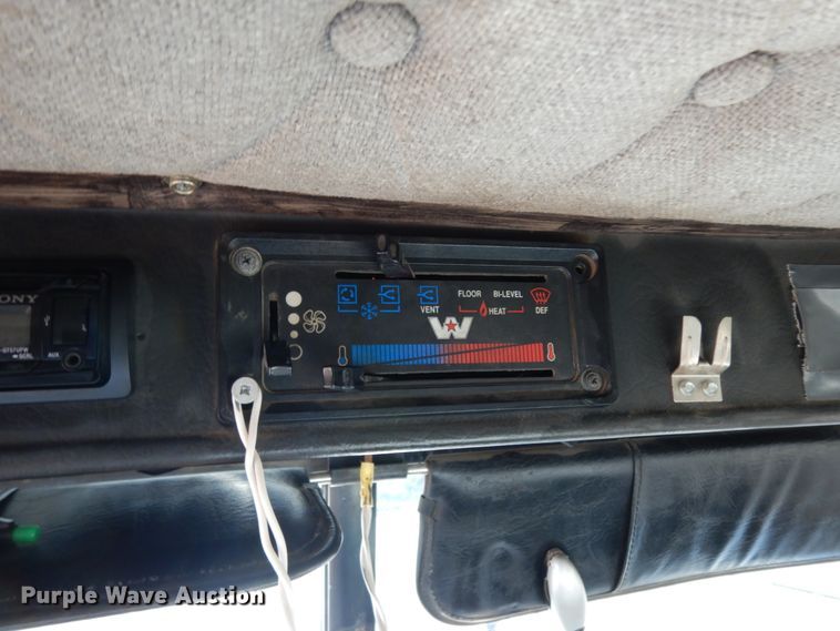 image for item DJ6734 1996 Western Star 4964F  dump truck