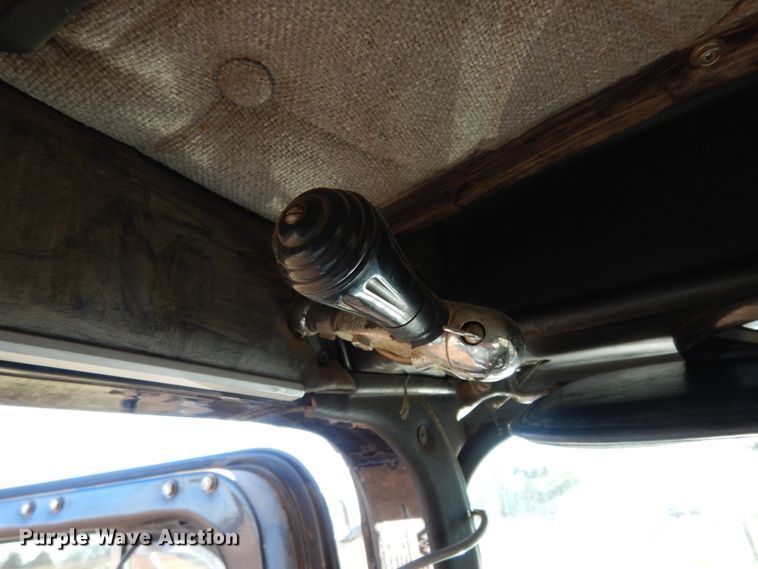 image for item DJ6734 1996 Western Star 4964F  dump truck