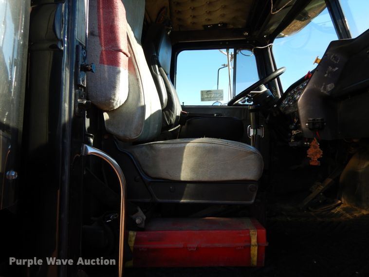 image for item DJ6734 1996 Western Star 4964F  dump truck