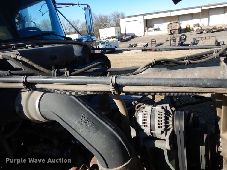 image for item DJ6734 1996 Western Star 4964F  dump truck