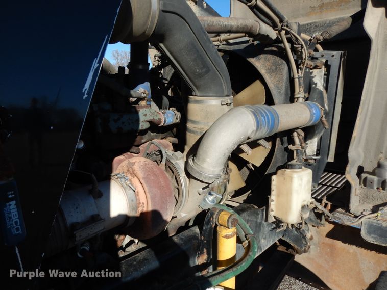 image for item DJ6734 1996 Western Star 4964F  dump truck