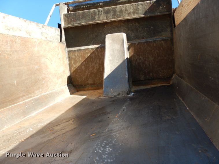 image for item DJ6734 1996 Western Star 4964F  dump truck