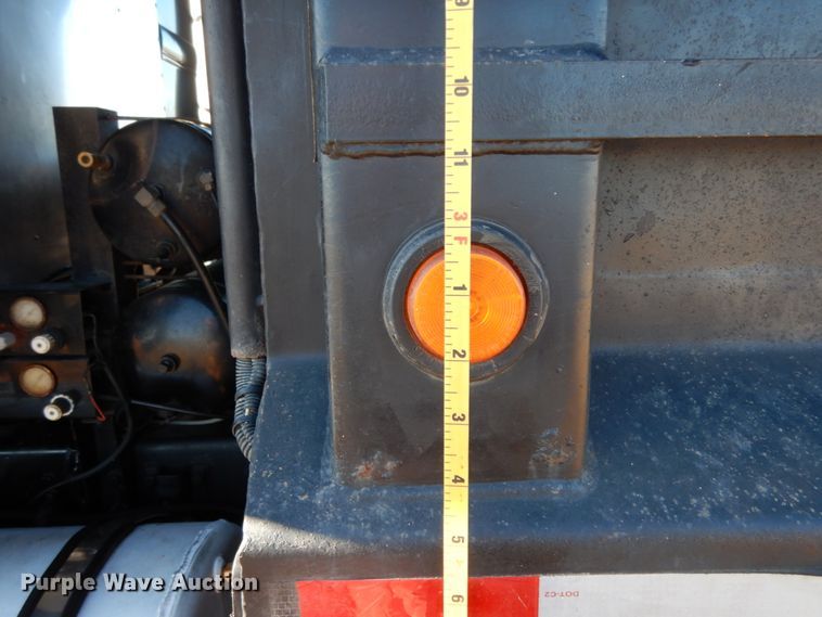 image for item DJ6734 1996 Western Star 4964F  dump truck