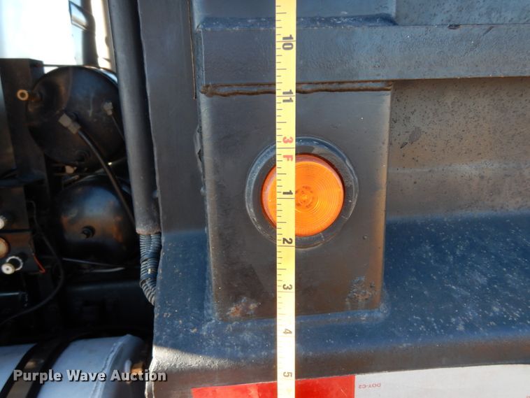 image for item DJ6734 1996 Western Star 4964F  dump truck