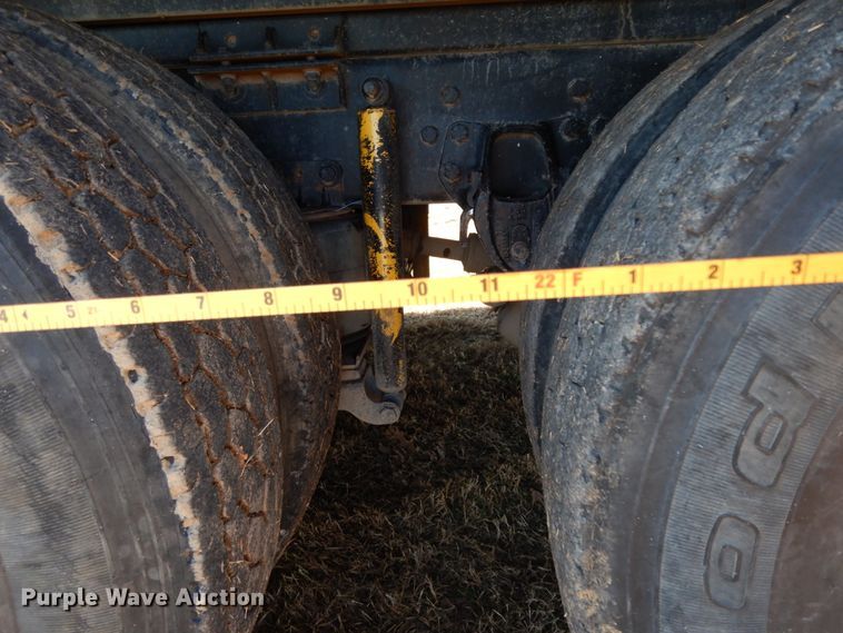 image for item DJ6734 1996 Western Star 4964F  dump truck