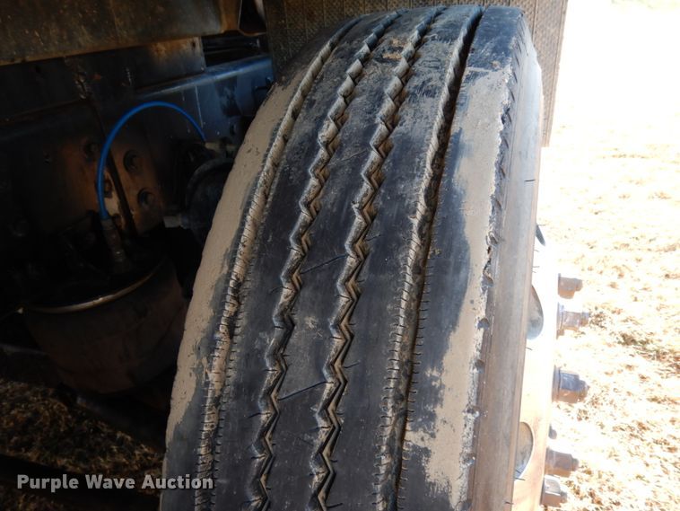 image for item DJ6734 1996 Western Star 4964F  dump truck