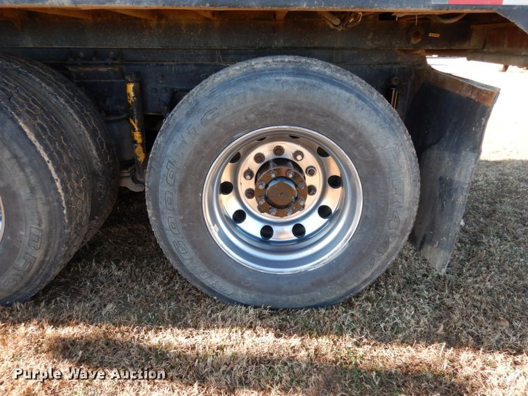 image for item DJ6734 1996 Western Star 4964F  dump truck